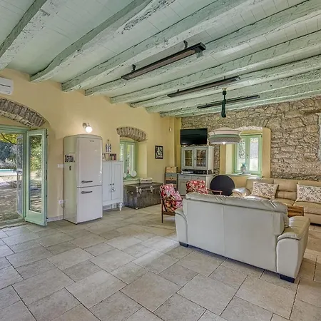 Stancija Klis Villa *